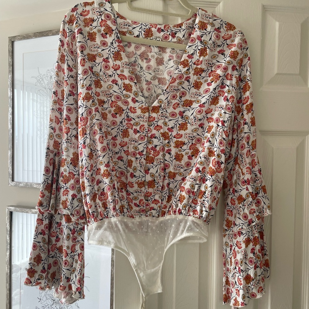 Bell sleeve bodysuit